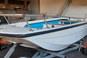 Barca open trimarano