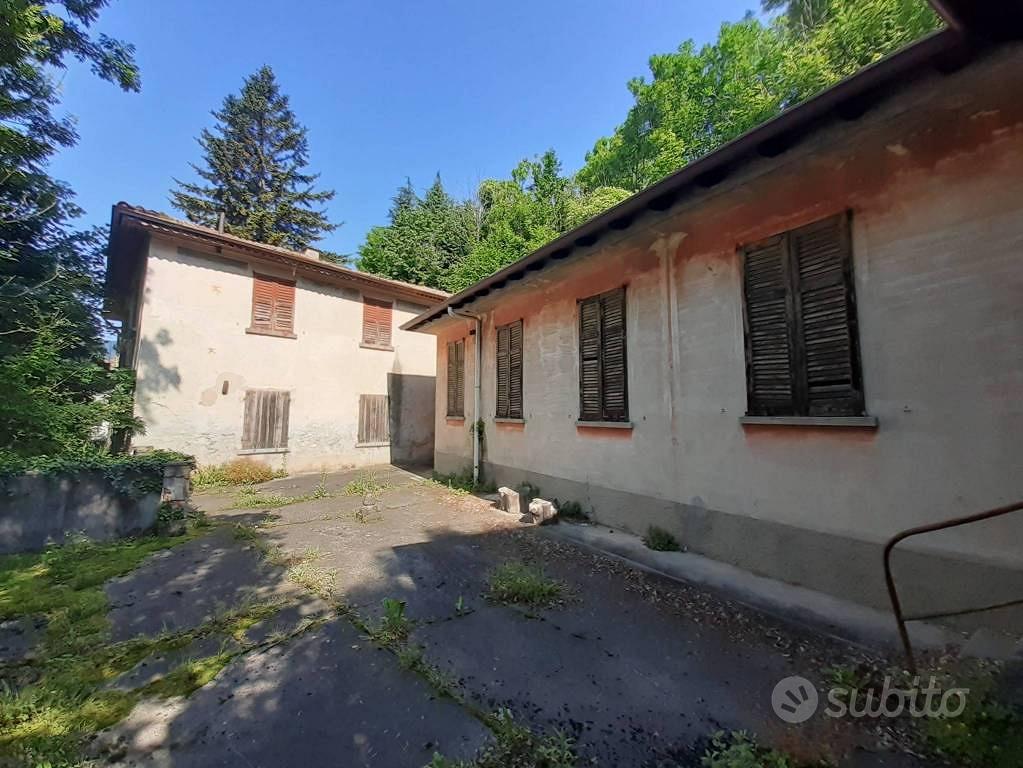 Rustico / Casale di 347 m² con più di 5 locali a V - Vista 5