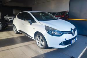 Renault Clio 1.2 5 PT Costume National