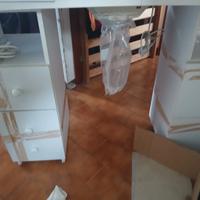 scrivania/scrivania unghie