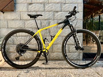 MTB Carbonio XC CANNONDALE F-Si Carbon 5 Ruote 29"