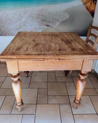 Tavolo "tedesco" antico