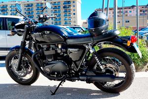 Triumph Bonneville T120 Total Black