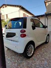 Smart fortwo MHD bianca