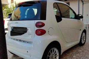 Smart fortwo MHD bianca
