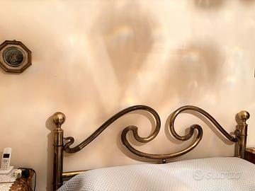 Letto in ottone