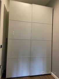 Armadio IKEA PAX  con ante scorrevoli