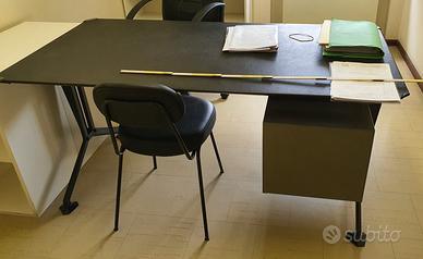scrivania L 160 x P 80 x H 76