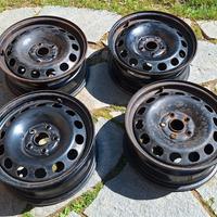 4 Cerchi auto in acciaio usati (R16)