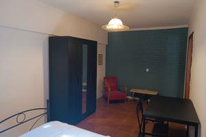 Camere arredate - Zona centrale Modena