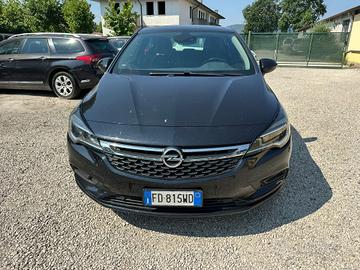 Opel Astra 1.6 CDTi 110CV BERLINA Innovation