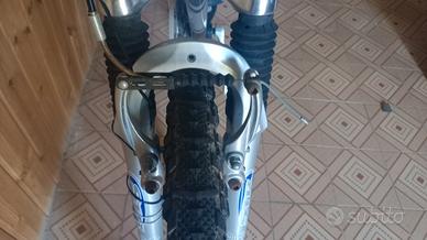 Mountain bike 