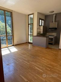 Appartamento di 82 m² con 4 locali e box auto a Mo