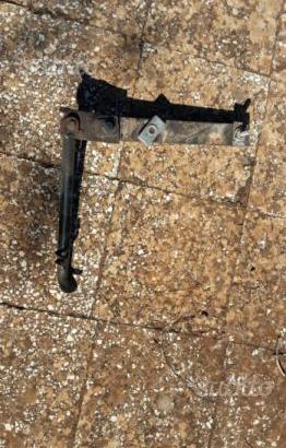 Cavalletto laterale piaggio