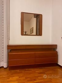 Cassettiera con specchio