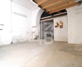 NEGOZIO - 62 M² - VIA E. S. PICCOLOMINI, 9 (TS)