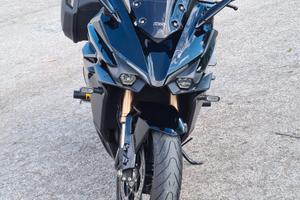 SUZUKI GSX-S1000GT