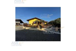 Villa o villino Carisio [A4353118]