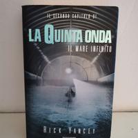 Libro "La Quinta Onda: Il mare infinito" di Yancey
