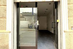 NEGOZIO A SAVONA