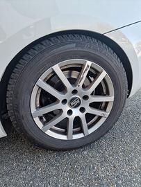 Cerchi R16 Bmw +gomme invernali  buone 
