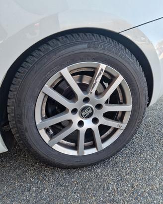 Cerchi R16 Bmw +gomme invernali  buone 
