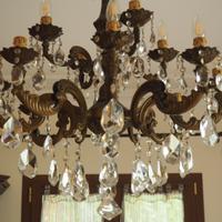 Lampadario antico in cristallo