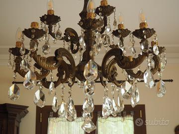 Lampadario antico in cristallo