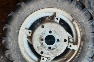 GOMME AGRICOLE CON CERCHIO