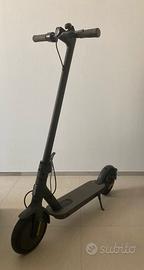 Monopattino Xiaomi Electric Scooter 3