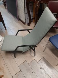 poltroncine coppia reclinabile . ritappezzate.