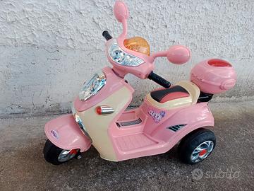 Triciclo scooter moto motorino elettrico 