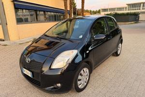 Toyota Yaris 1.3 benzina automatica 2008