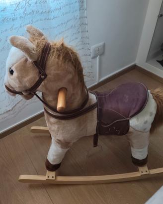 Cavallo a dondolo sonoro 