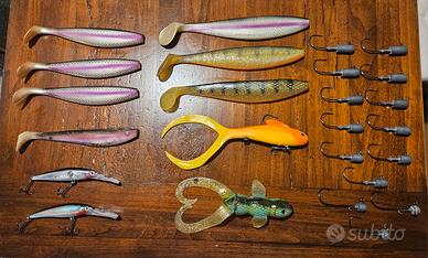 Lotto esche ed accessori pesca luccio 