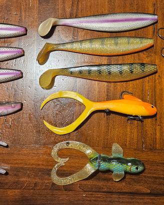 Lotto esche ed accessori pesca luccio 