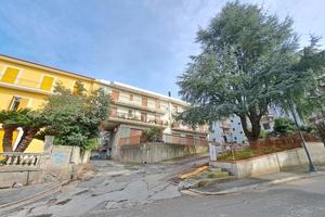 4 LOCALI A BARONISSI
