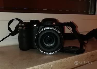 FujiFilm FinePix S3200