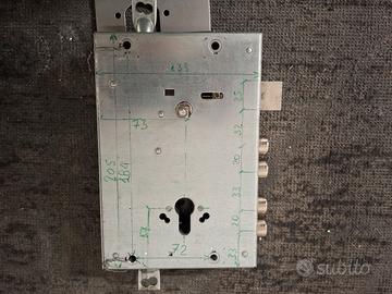 SERRATURA PER PORTA BLINDATA 