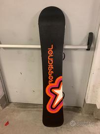 Tavola snowboard RISSIGNOL  bianca sopra e nera
