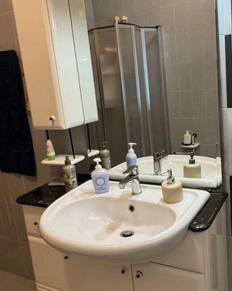 Mobile Bagno Bianco Con Lavabo E Pensile Usato 640