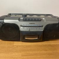 Stereo Aiwa con radio FM/AM e cassette