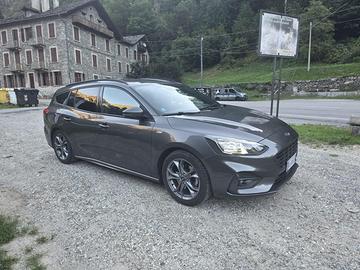 ford focus station wagon ST Line