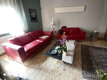 2 Divani in vero  cuoio rosso scuro
