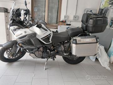 YAMAHA XT1200ZE