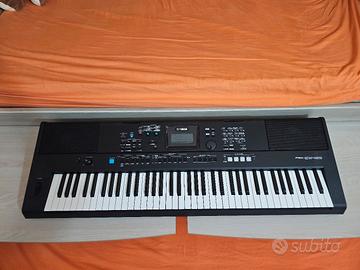 Yamaha Digital Keyboard PSR-EW425