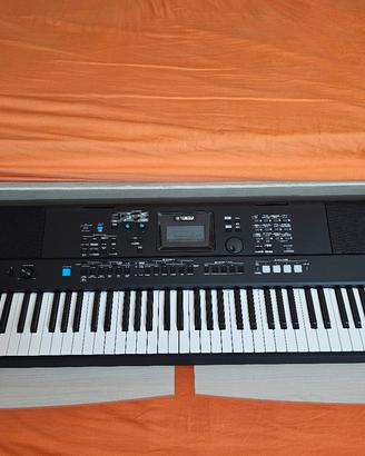 Yamaha Digital Keyboard PSR-EW425
