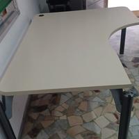 scrivania più mobile da ufficio