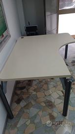 scrivania più mobile da ufficio