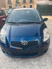 Toyota Yaris 2’ serie